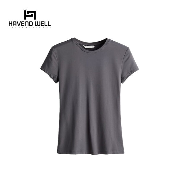 Modern slim fit T-shirts for men and women